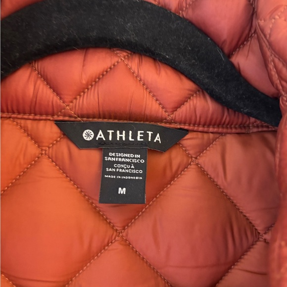 Athleta Quilted Vest in Rust Orange - Picture 5 of 6
